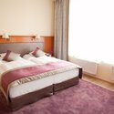 Room 1 of 33