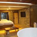 Room 1 of 34