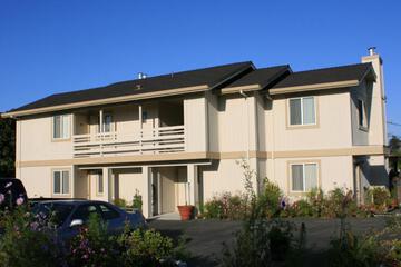 Monterey Fireside Lodge