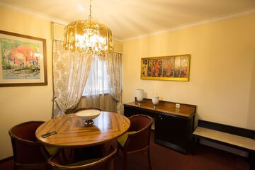 In-room dining