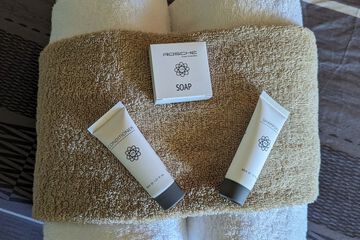 Bathroom amenities