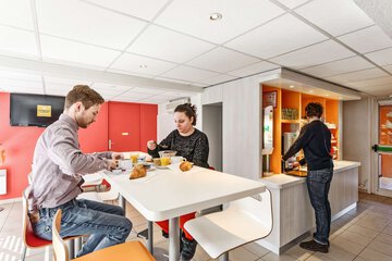 Breakfast area