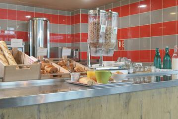 Breakfast buffet