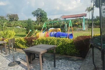 Children's play area - outdoor