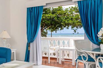 Beach/ocean view