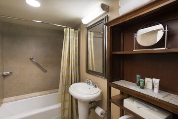 Room 92 of 176