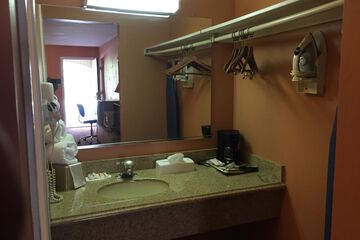 Bathroom sink