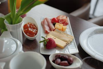 Breakfast meal