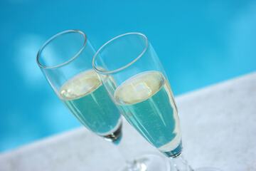 Poolside bar