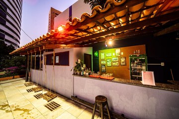Poolside bar