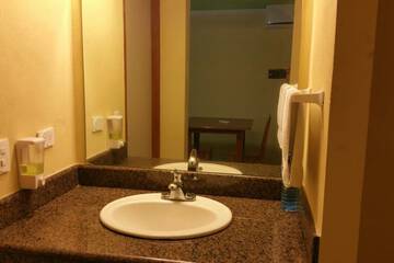 Bathroom sink