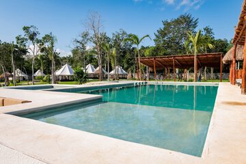 Exercise/lap pool