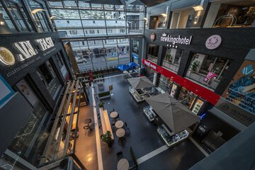 Shopping mall