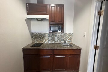 Private kitchenette