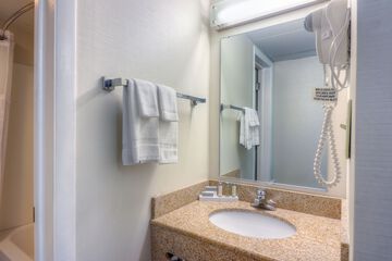 Bathroom sink