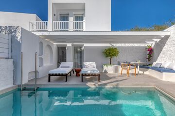 Private pool
