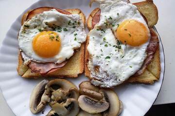 Breakfast meal