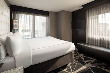 Room 34 of 109