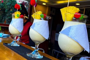 Poolside bar