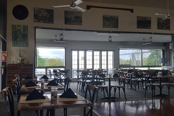 Food court