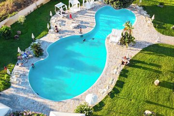 Rooftop pool