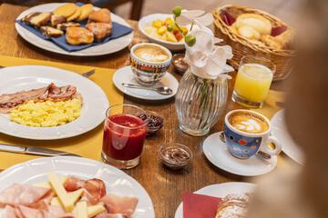 Breakfast meal