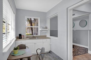 Private kitchenette