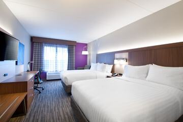Room 33 of 53