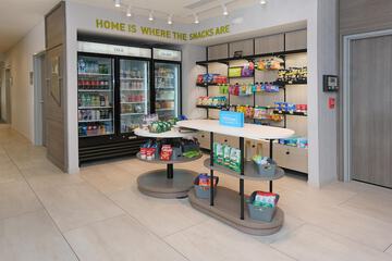 Snack bar
