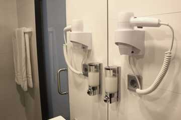 Bathroom amenities