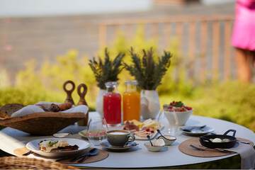 Breakfast meal
