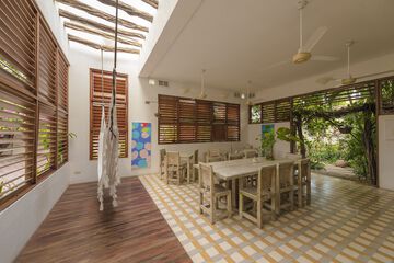 Breakfast area
