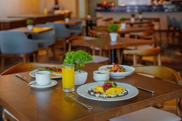 Breakfast buffet