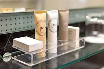 Bathroom amenities