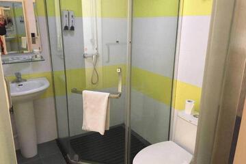 Photo 44