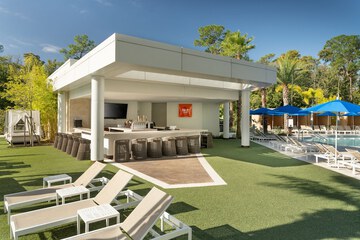 Poolside bar