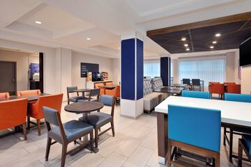 Breakfast/Coffee Service 39 of 41