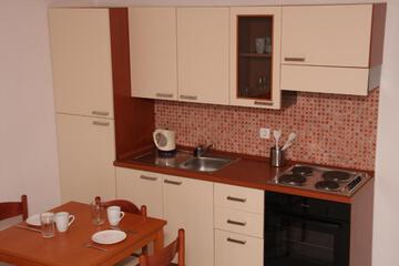 Photo 51