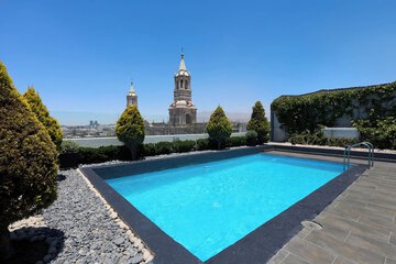 Rooftop pool