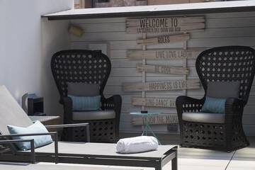 Sundeck