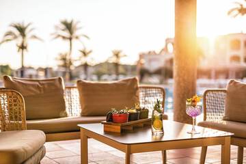Poolside bar