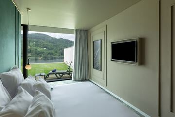 Room amenity