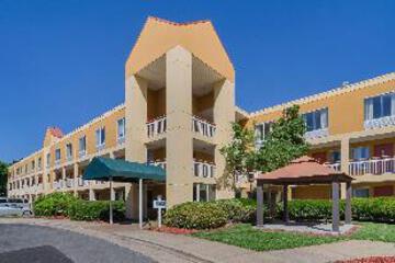 Quality Inn & Suites Medical Park