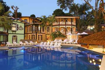 Poolside bar