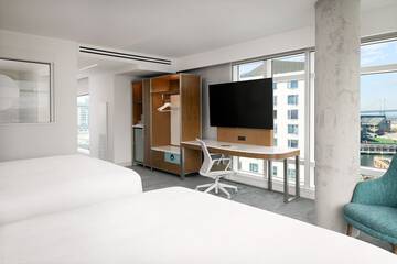 Room 14 of 64