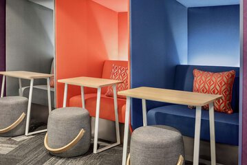 Hotel Interior 7 of 34