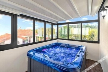 Raffine (Jet Spa)(Check-in 15:00)