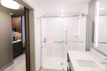 Bathroom shower