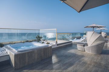 Sundeck