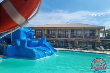Pool waterfall